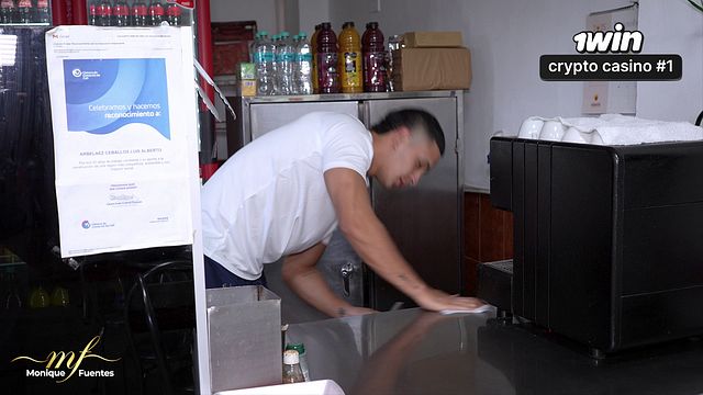 MILF takes young baker home to be filled with milk - Monique Fuentes and Max Betancur