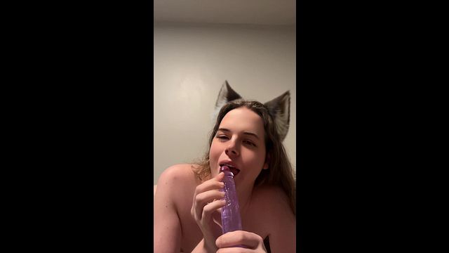 God the way his cock bounces when riding it, such a good slut