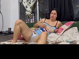 MUJER RELIGIOSA SE HACE LA DIFICIL PERO AL FINAL, ENTREGA SU CULO!