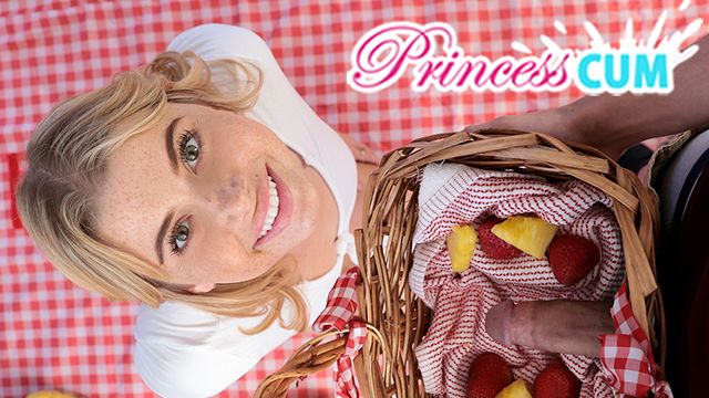 Dick Craving Stepsis Stella Luxx Devours Stepbro's Juicy Cock Basket