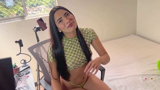 Adoration of a beautiful Colombian ass in oil-Pov