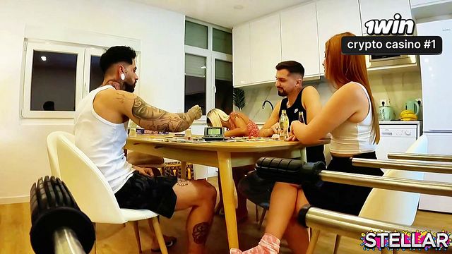 GAMES BETWEEN A BRAZILIAN COUPLE AND PORTUGAL END IN STRIPTEASE AND INTENSE SEX