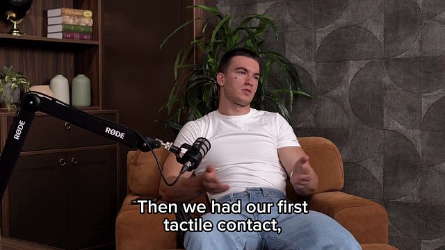 HottiesTwo's FIRST Podcast! - How we met and started our career & answering your questions! (English subs)  SFW